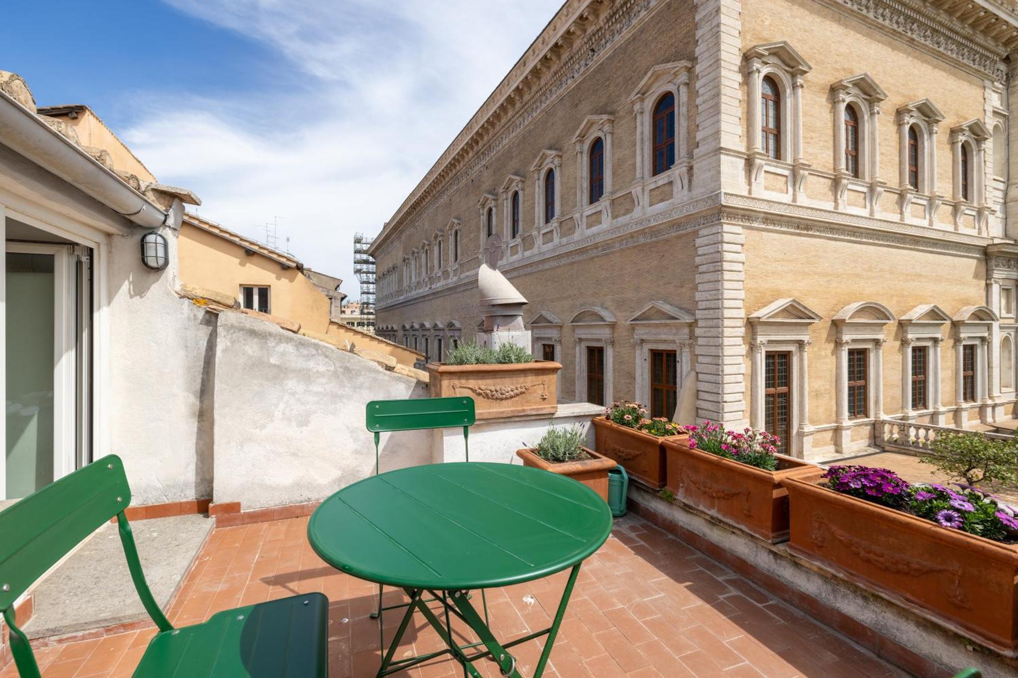 Farnesi Terrace Penthouse Rom