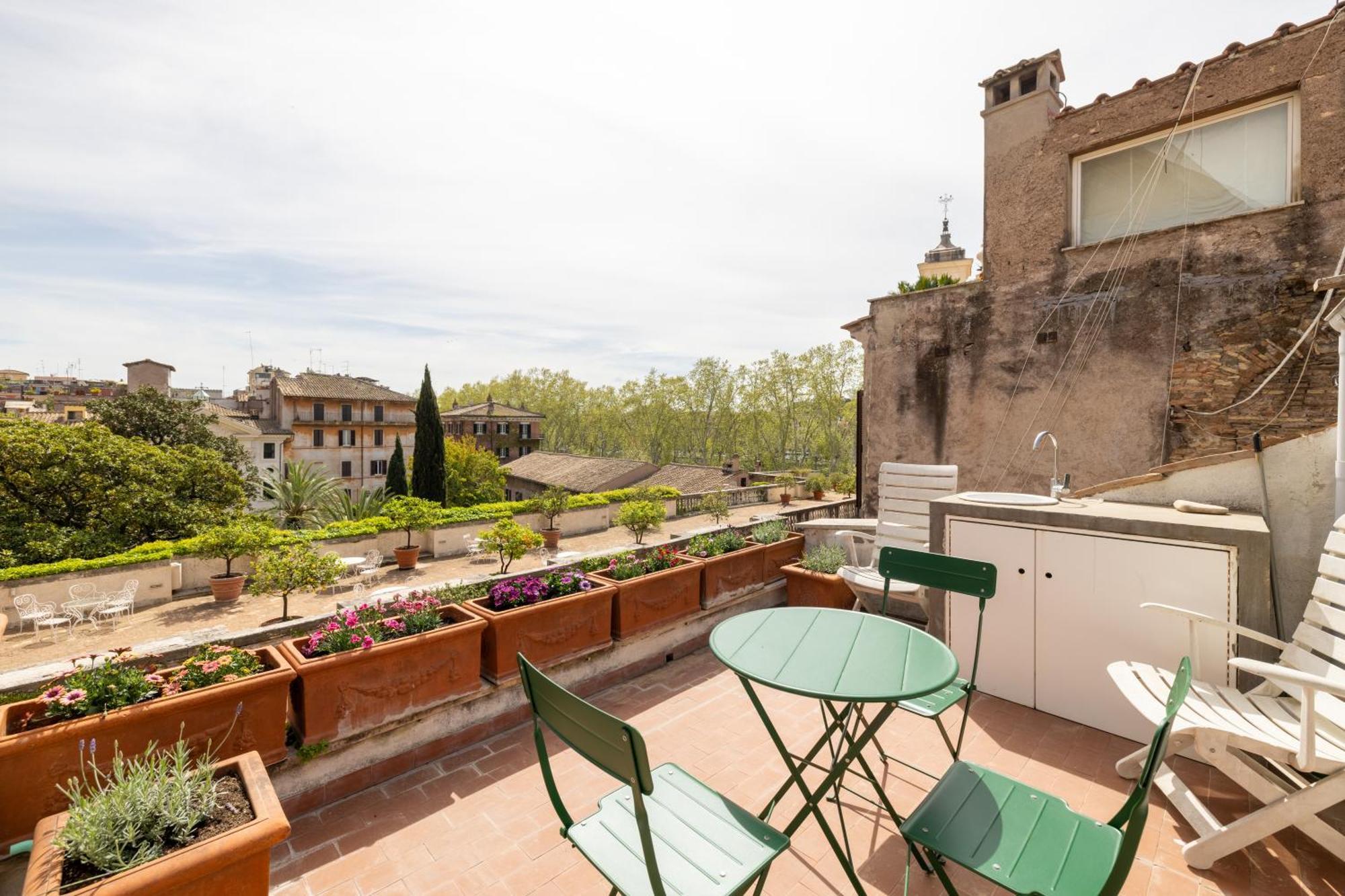 Farnesi Terrace Penthouse Apartment Rom